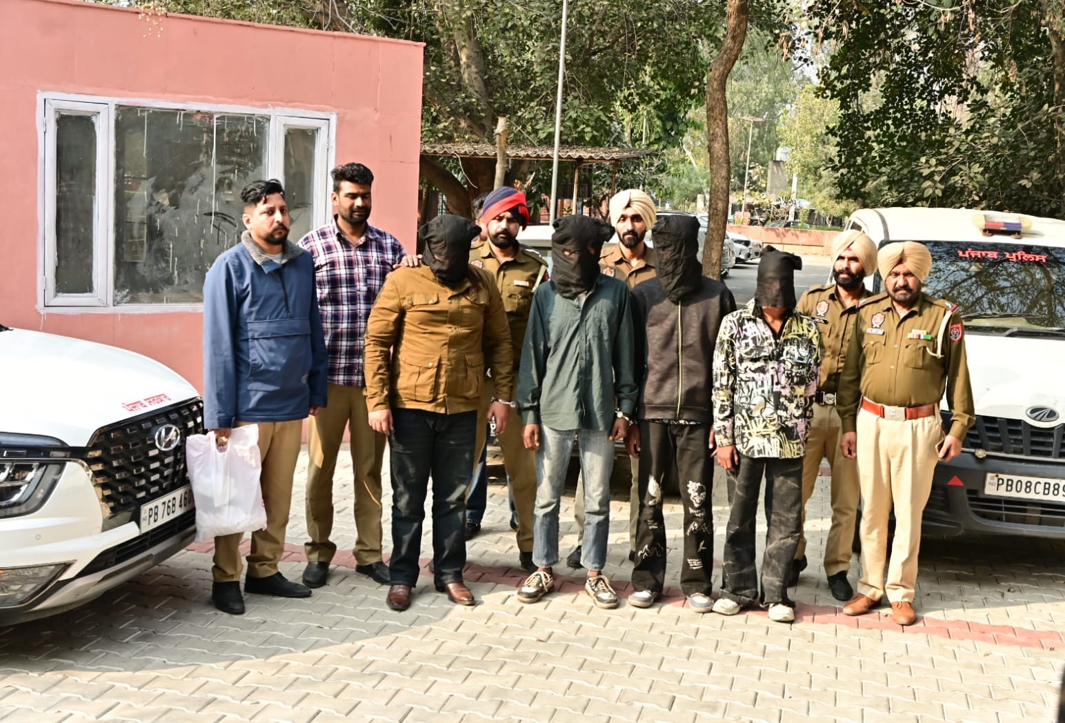 बठिंडा पुलिस ने ज्वेलर की दुकान में हुई चोरी मामले में चार आरोपी किए गिरफ्तार, चांदी व जुगाड़ू वाहन बरामद