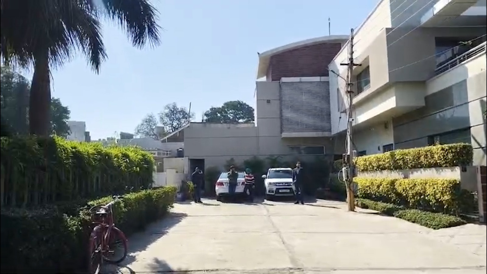 देर शाम तक चलती रही  जेआरएस ईस्टमैन समूह पर इनकम टैक्स रेड , अभी 2 दिन तक कार्यवाही जारी रहने की चर्चाएं।