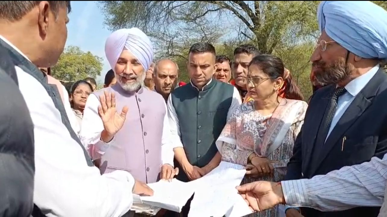 बलटाना रेलवे फाटक पर अंडरपास को लेकर बढ़ी उम्मीद, राज्यसभा सदस्य सतनाम सिंह संधू ने लिया जायज़ा