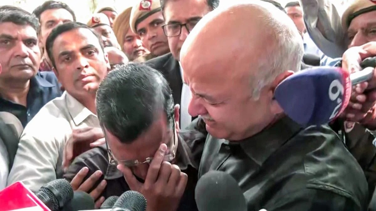 आप के अरविंद केजरीवाल, मनीष सिसोदिया को बड़ी जीत, दिल्ली शराब पॉलिसी केस में हुए आरोप मुक्त