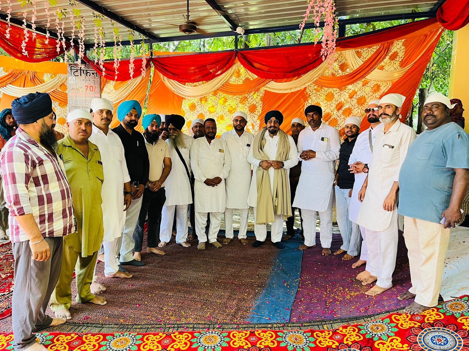 गुरबाणी की मधुर धुनों से भक्तिमय हुआ माहौल, समाज में एकता का दिया संदेश