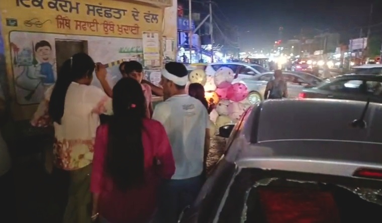 पटियाला लाइट प्वाइंट पर हुई वारदात, आरोपी बाइक छोड़कर फरार