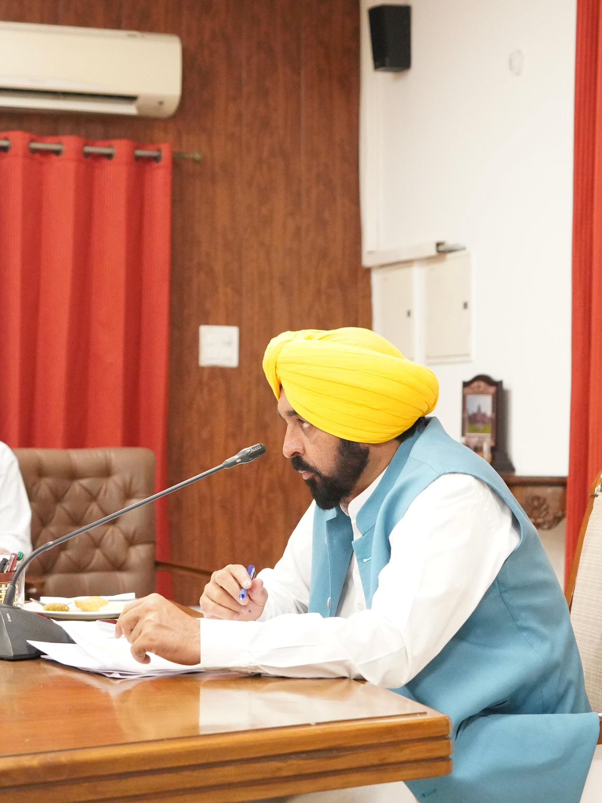 मुख्यमंत्री भगवंत सिंह मान की अगुवाई में मंत्रीमंडल द्वारा दरियाओं, चोओं और सेम नालों से गाद निकालने के लिए हरी झंडी