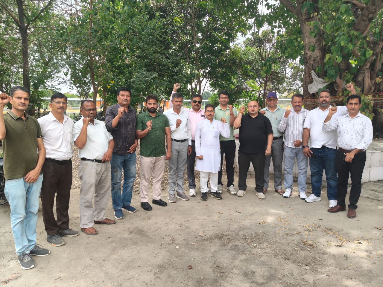 पुरानी पेंशन बहाली संघर्ष समिति की जिला स्तरीय बैठक आयोजित