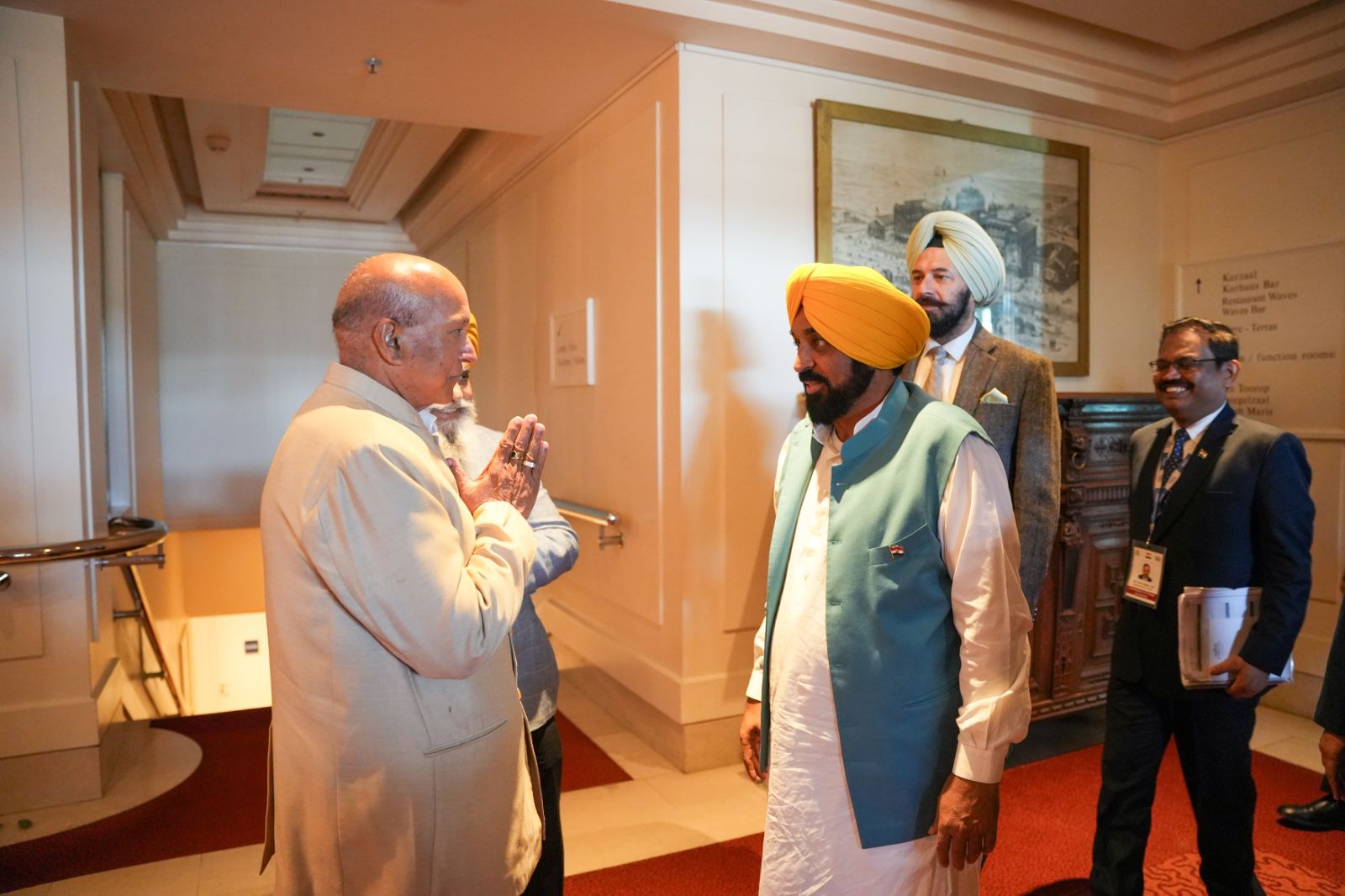 मुख्यमंत्री द्वारा निवेश को प्रोत्साहित करने और अंतरराष्ट्रीय सहयोग के लिए वैश्विक स्तर पर प्रयास जारी