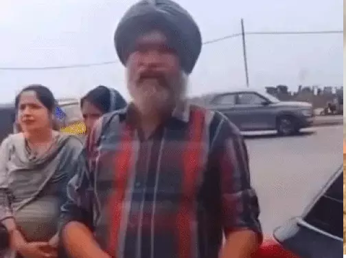 गोल्डन टेंपल आए परिवार को चालान की धमकी, 2 मुलाजिमों पर नकदी छीनने का आरोप, एक सस्पेंड