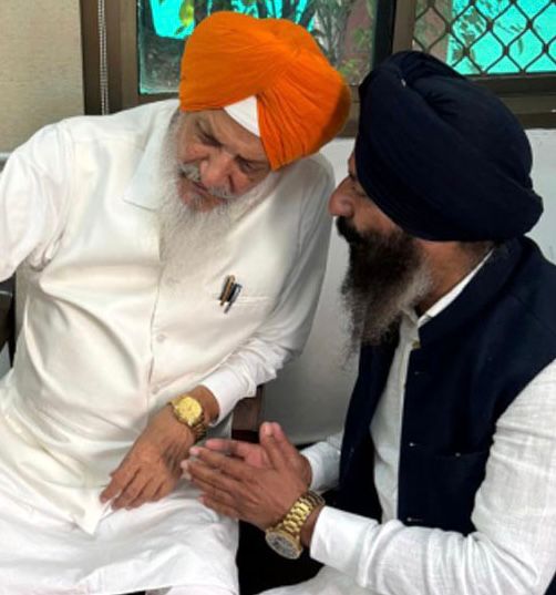 शिअद बी.सी. विंग के प्रदेश अध्यक्ष हीरा सिंह गाबडिय़ा से मिले देहाती हलका इंचार्ज राजिंदर सिंह चंदी