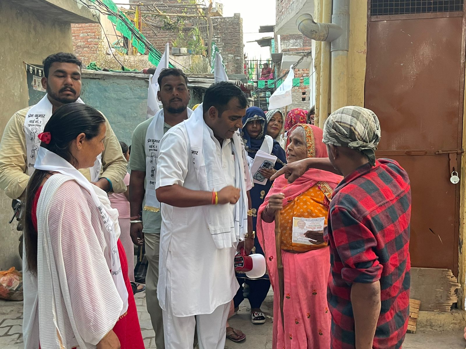 Panchkula: वार्ड-7 बना चुनावी हॉटस्पॉट, प्रेम कुमार ने झोंकी पूरी ताकत