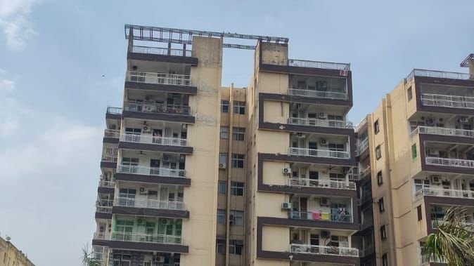 Mohali: मोहाली में ईडी का बड़ा एक्शन, रेड के दौरान 21 लाख रुपये से भरा बैग बरामद