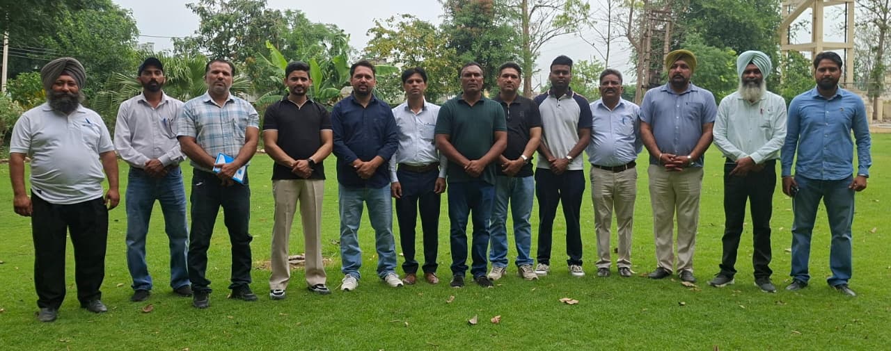 Hoshiarpur: सरकार द्वारा 4161 शिक्षकों की नौकरी छीनने की सरकार शिक्षक संघ ने आलोचना की