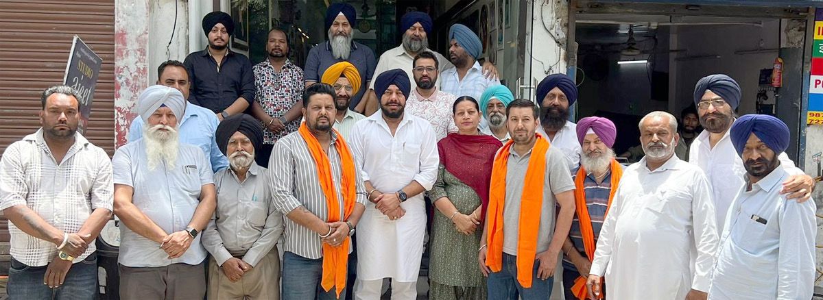 Phagwara: खुराना ने बूथ कमेटियों के गठन के लिए जोन 4, सतनामपुरा के  वर्करों के साथ बैठक की