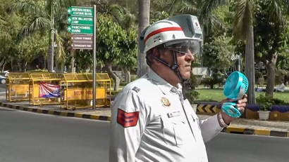 दिल्ली ट्रैफिक पुलिस को भीषण गर्मी के बीच AC हेलमेट और कूलिंग गैजेट मिले; क्या लुधियाना ट्रैफिक पुलिस को भी जल्द मिलेंगे?