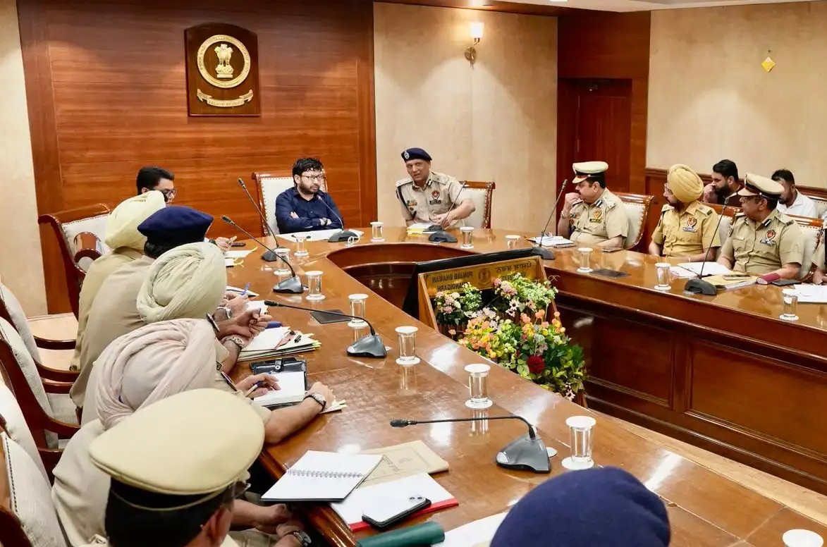 Chandigarh: डॉ. रवजोत सिंह का जेल में हिंसा पर सख्ती, जेलों में हिंसा पर जीरो टॉलरेंस, सुपरिंटेंडेंट को बनाया गया जवाबदेह