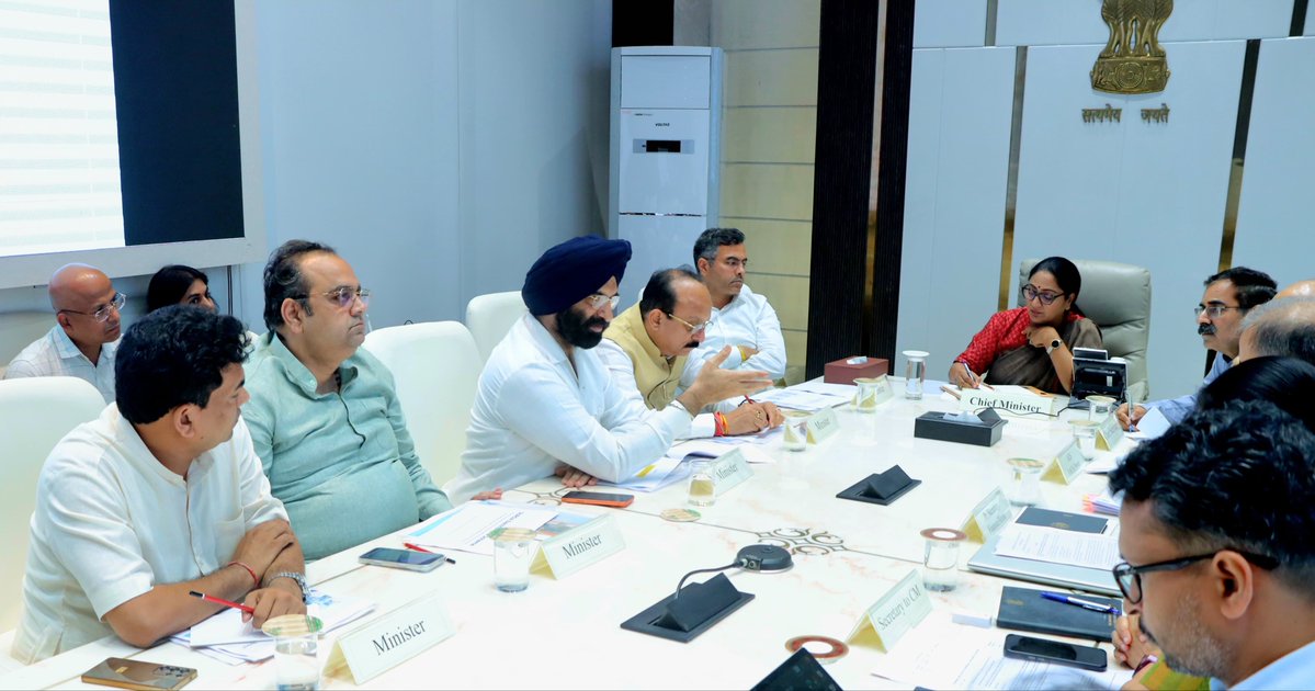 New Delhi: मालवीय नगर अग्निकांड पर मुख्यमंत्री रेखा गुप्ता सख्त, अधिकारियों के साथ शुक्रवार को होगी समीक्षा बैठक