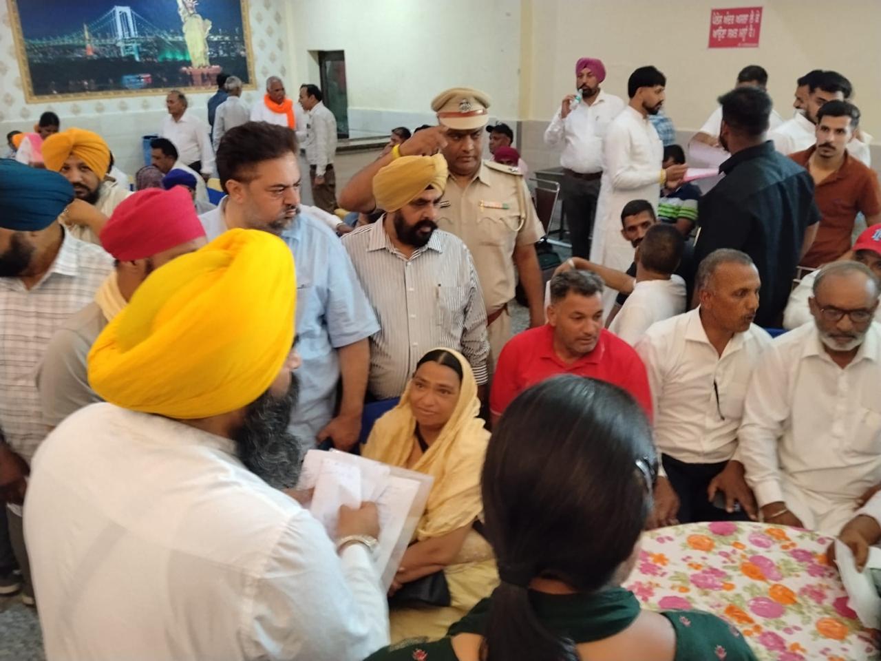 लोक मिलनी के दौरान डिप्टी स्पीकर रौड़ी ने मौके पर ही लोगों की समस्याओं का समाधान करवाया