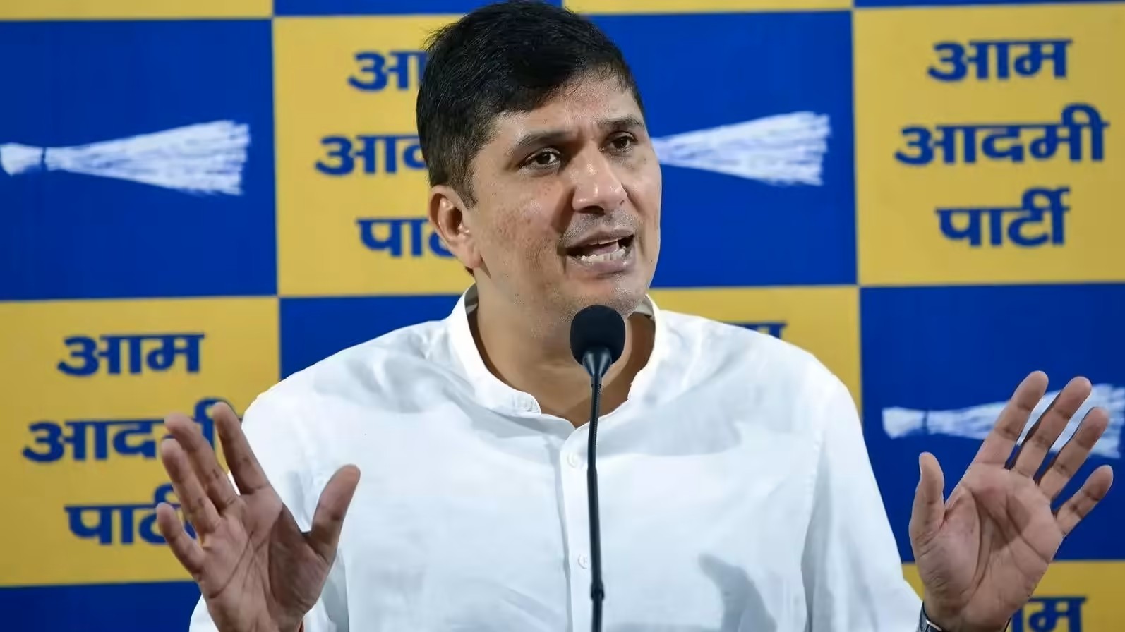 New Delhi: बिजली कीमतों में इजाफा, सौरभ भारद्वाज ने दिल्ली सरकार की नीतियों पर उठाए सवाल