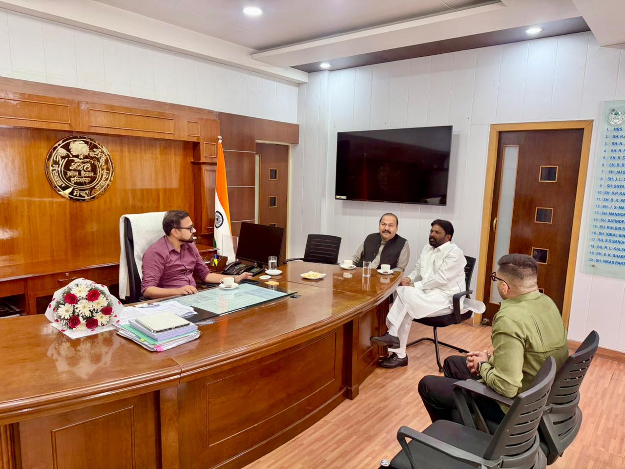 Ludhiana: कर्मचारियों की समस्याओं को लेकर प्रतिनिधिमंडल ने निगम कमिश्नर से की बैठक