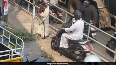 फुटपाथ पर पैदल चलना मौलिक अधिकार : सुप्रीम कोर्ट