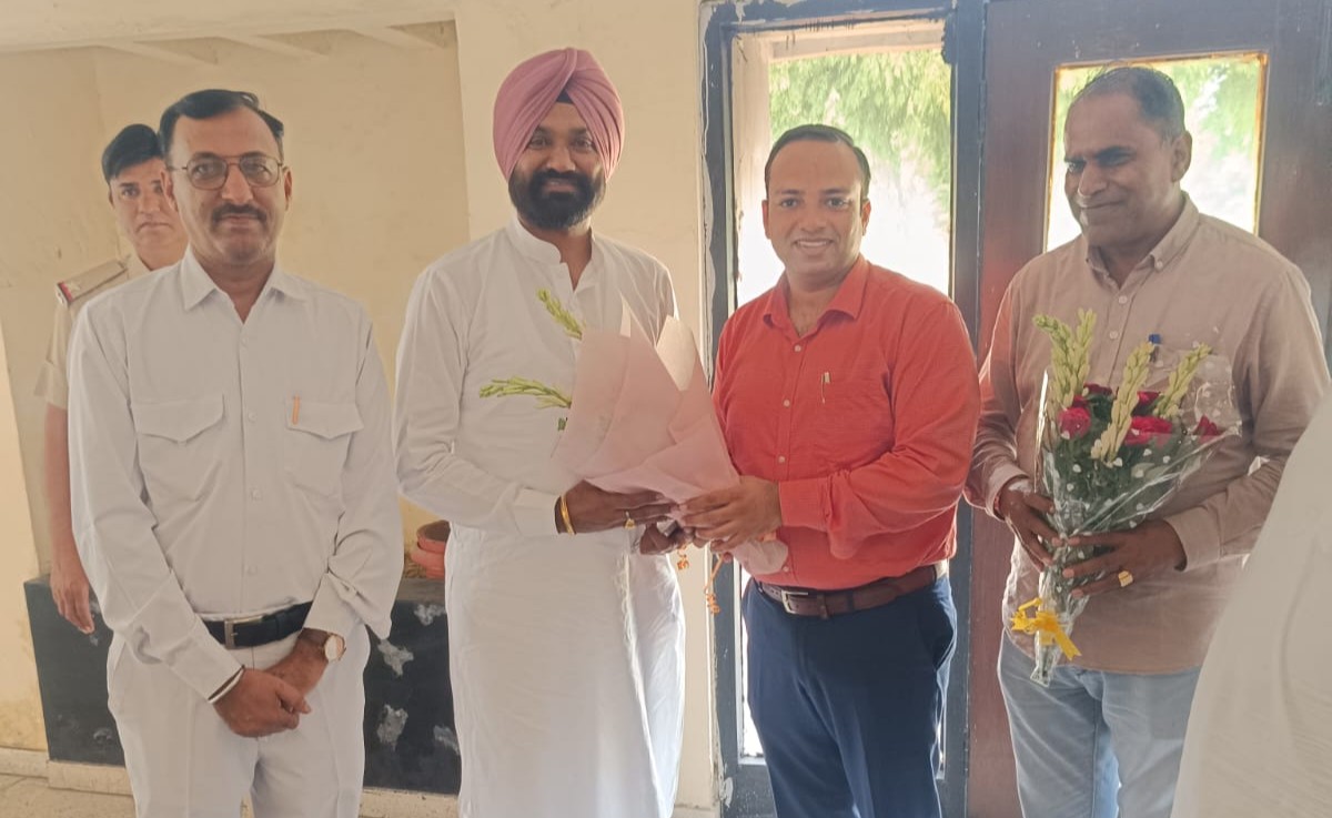 Panipat: हरियाणा अनुसूचित जाति आयोग के चेयरमैन डॉ रविन्द्र सिहं बलियाला ने एनएफएल में जनसमस्याएं सुनी