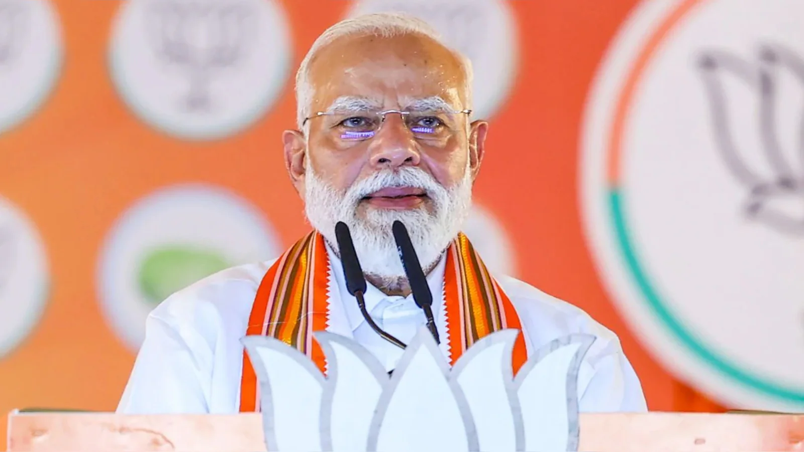 New Delhi: प्रधानमंत्री मोदी कल राजस्थान-गुजरात दौरे पर, ₹1.06 लाख करोड़ की परियोजनाओं की देंगे सौगात