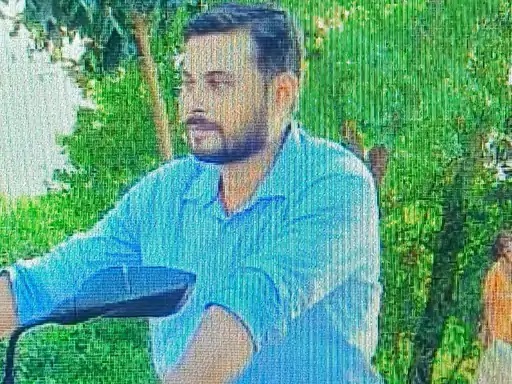 रेलवे क्वार्टर से मिली टेक्नीशियन की लाश, बदबू आने पर पता चला