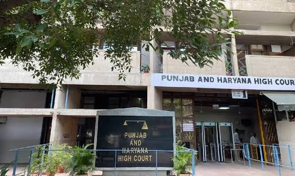 Chandigarh: पंजाब के सरकारी स्कूलों में प्रिंसिपलों की पदोन्नति का रास्ता साफ, हाई कोर्ट ने हटाई रोक