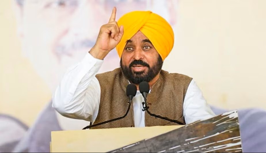 Chandigarh: पंजाब में ₹1000 महिला योजना और ₹10 लाख इलाज योजना का लाभ चाहिए तो वोटर लिस्ट में नाम जरूरी