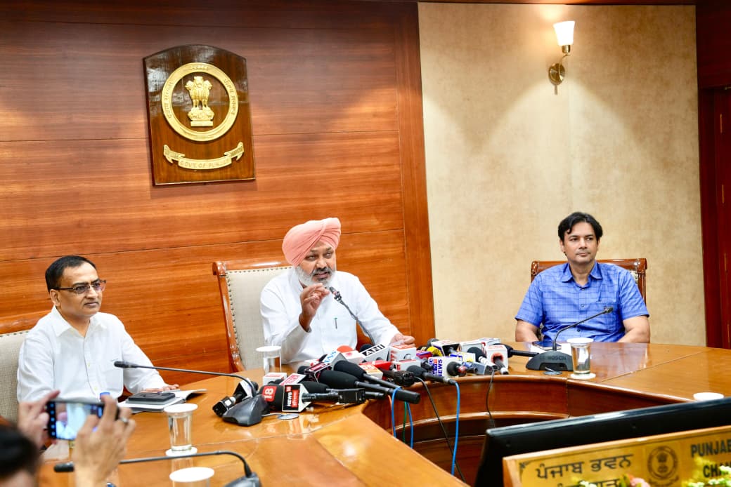 Chandigarh: पंजाब में दौड़ेंगी 1,279 नई सरकारी बसें, दो दशक का सबसे बड़ा परिवहन विस्तार: हरपाल सिंह चीमा