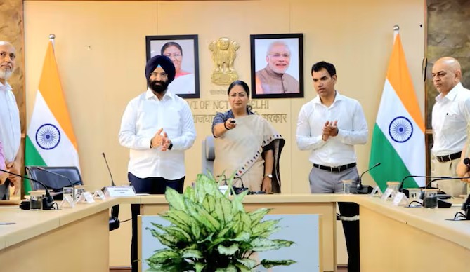New Delhi: दिल्ली में AI आधारित 'डस्ट पोर्टल 2.0' लॉन्च, अब निर्माण स्थलों पर धूल प्रदूषण की होगी रियल-टाइम निगरानी