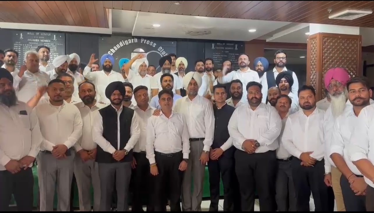 Chandigarh: वकीलों का विरोध तेज, LADC योजना पर उठाए सवाल; सरकार से संवाद की अपील