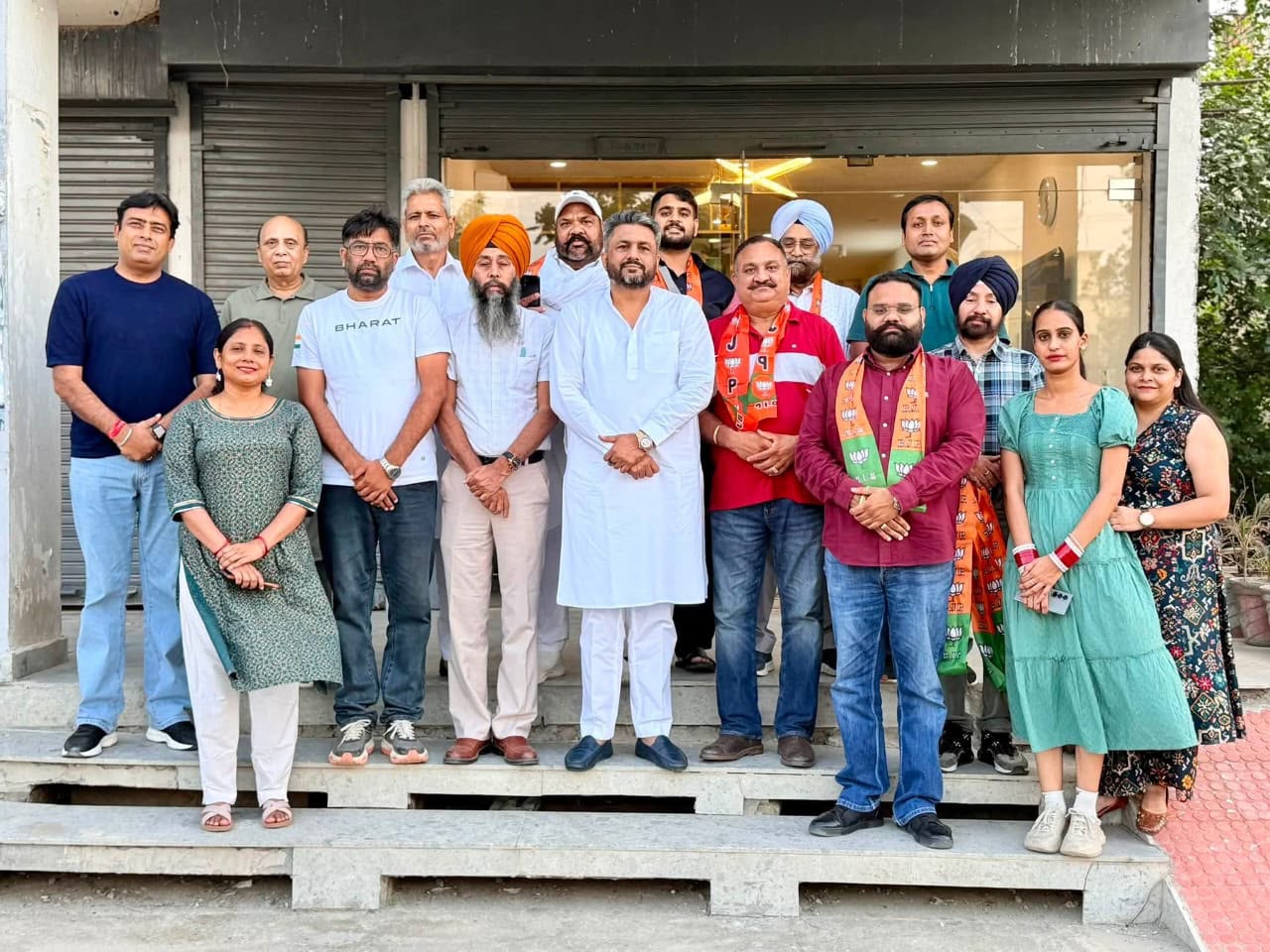 Mohali: मोहाली में भाजपा मजबूत: जसबीर सिंह खैहरा और करणवीर सिंह खैहरा ने थामा कमल का दामन