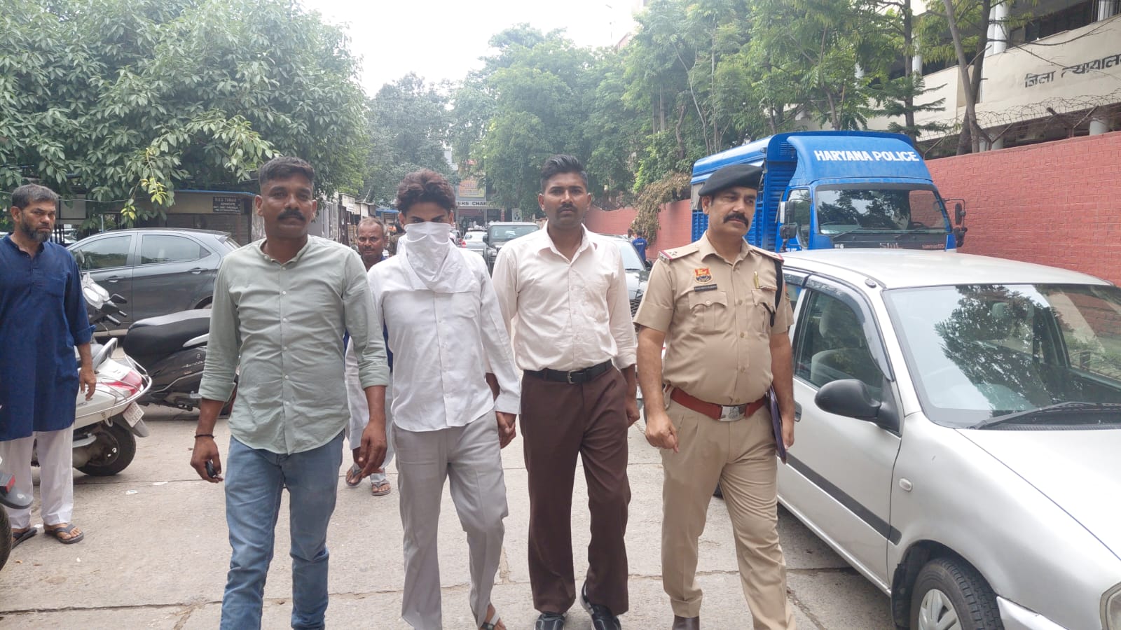 Panchkula: वारदात से पहले हथियार समेत पकड़ा गया युवक, पंचकूला पुलिस ने अवैध कट्टा किया बरामद