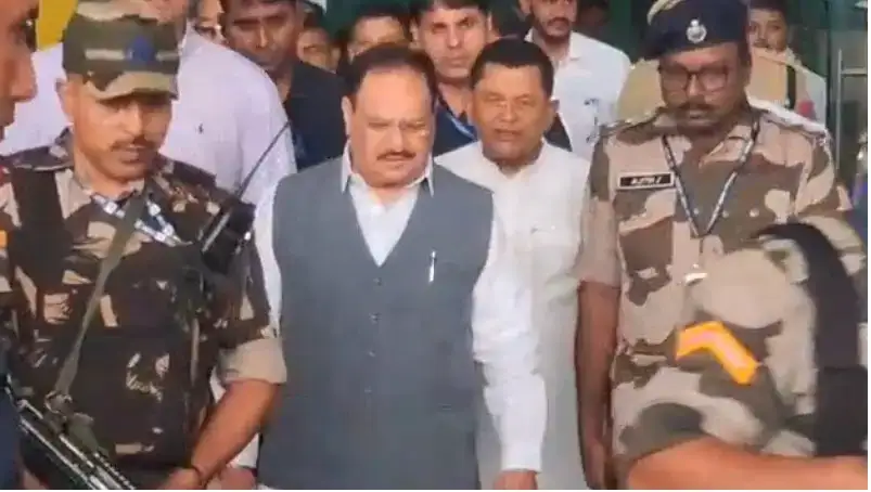 Dibrugarh: जेपी नड्डा ने बाढ़ प्रभावित क्षेत्रों का किया दौरा, राहत कार्यों की समीक्षा और पीड़ितों से की मुलाकात