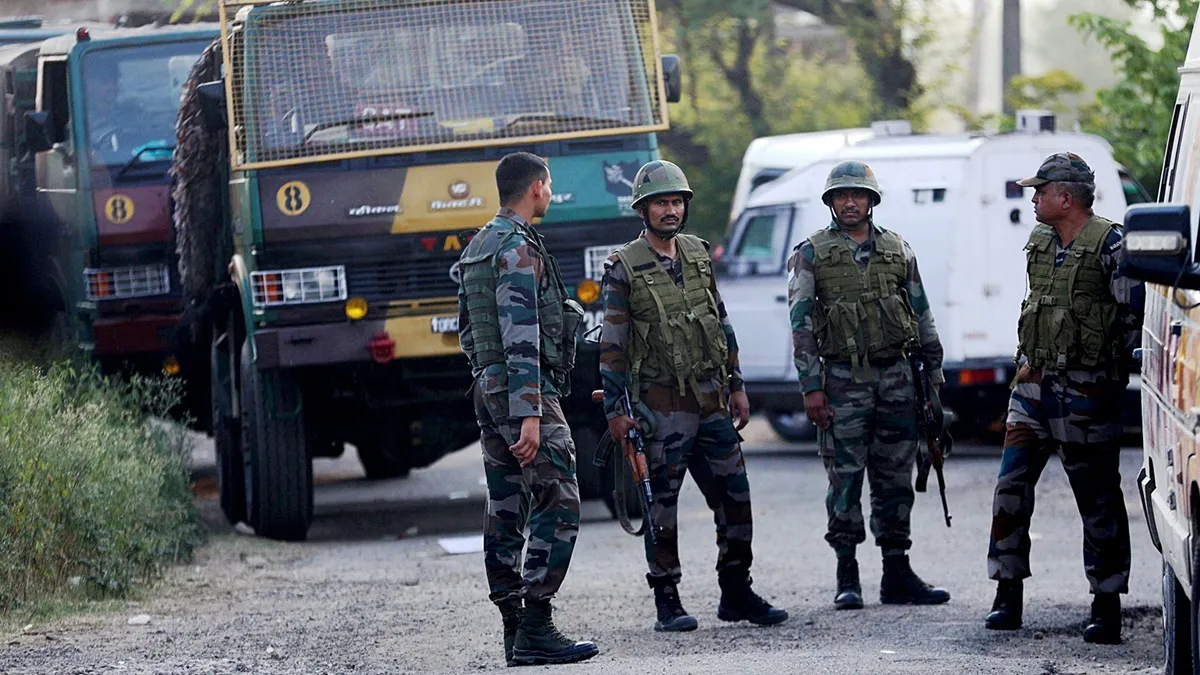 Jammu: 370 हटने की बरसी पर कश्मीर में सुरक्षा घेरा मजबूत, आतंकी खतरे के इनपुट के बाद प्रशासन अलर्ट