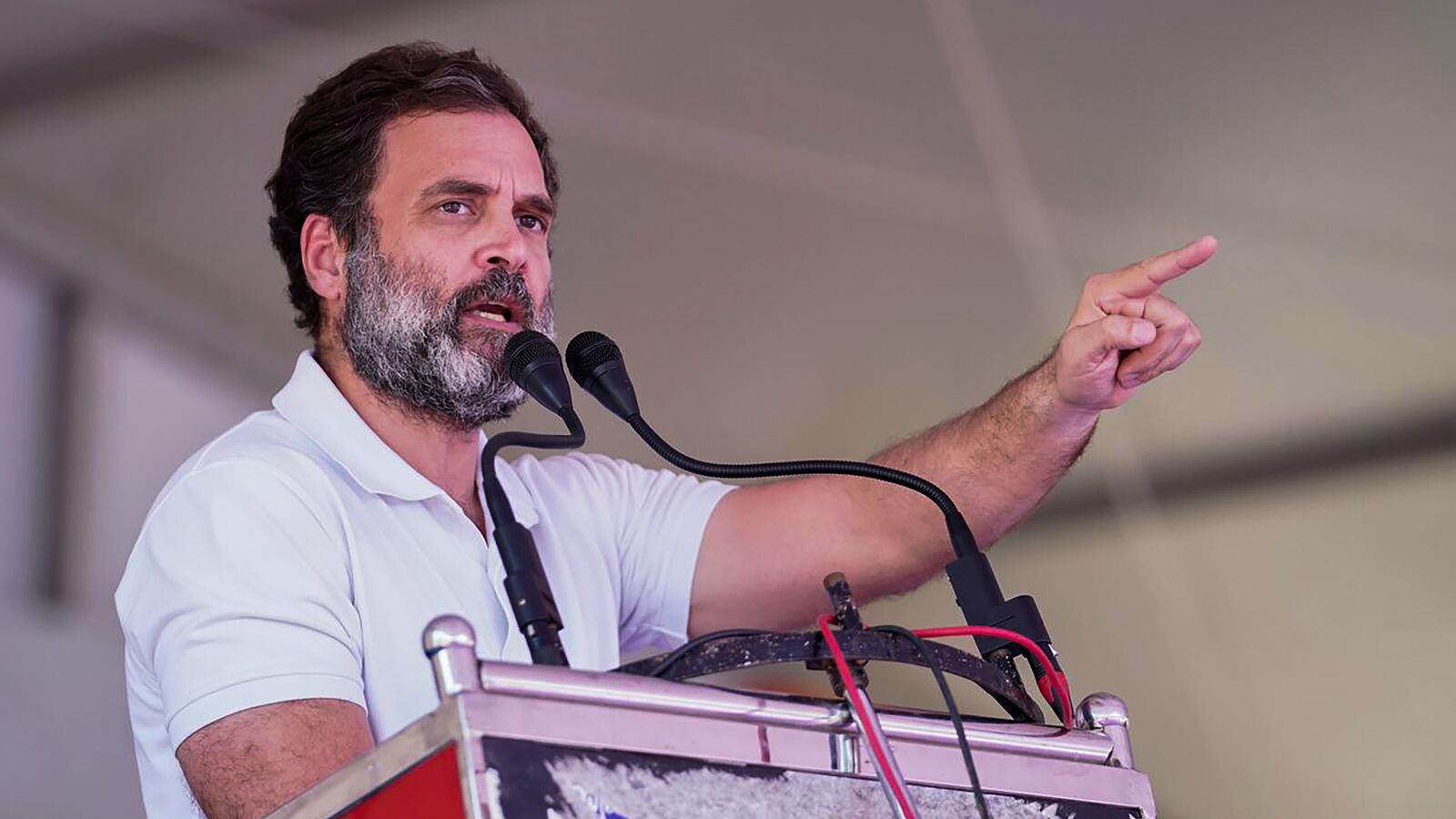 New Delhi: ‘500 मीटर दूर छात्रों पर बल प्रयोग क्यों?’ राहुल गांधी का सवाल, पेलेट से घायल छात्र का किया जिक्र