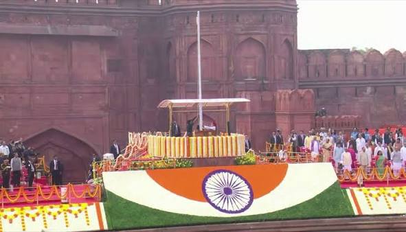 New Delhi: लाल किले से पहली बार गूंजा ‘वंदे मातरम्’, 150वें वर्ष पर बना ऐतिहासिक पल