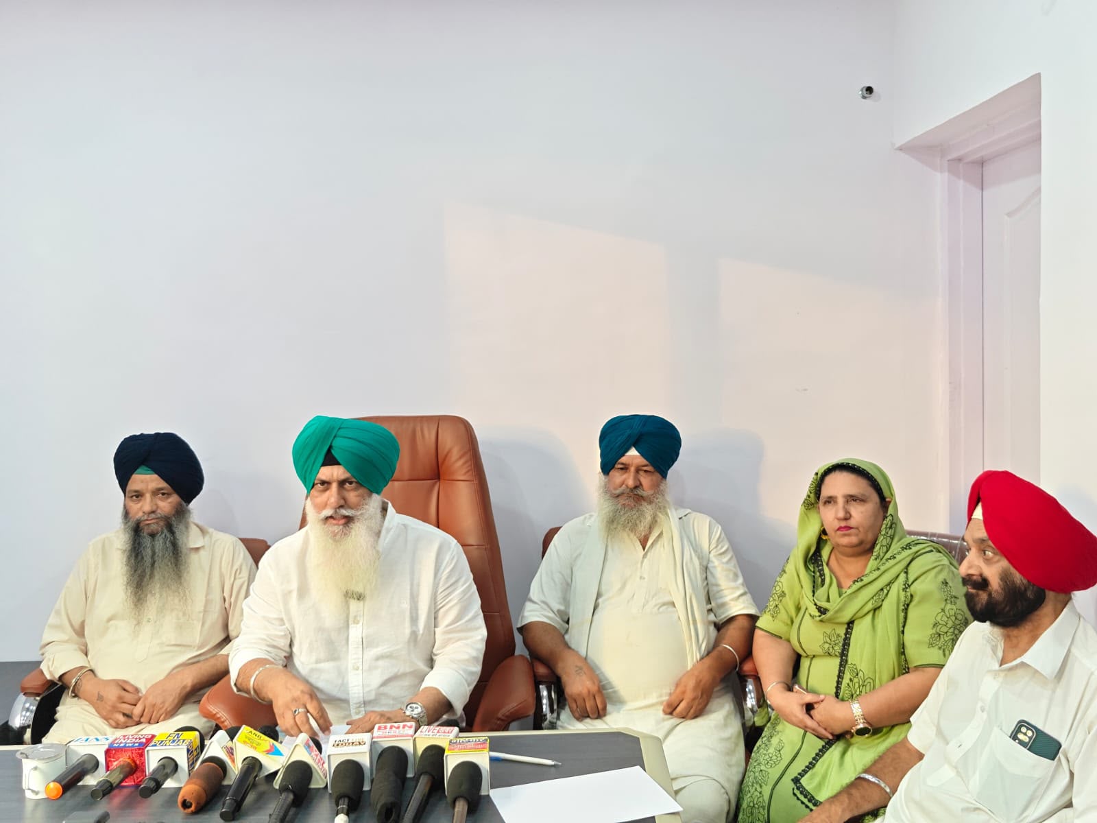 Chandigarh: बंदी सिख मोर्चे के सेवादारों ने पुलिस कार्रवाई की निंदा, हवारा को पांच दिन पैरोल की मांग