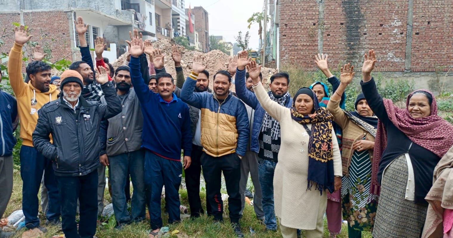 काठगढ़ में बरसाती नाले की अनदेखी से ग्रामीणों में दहशत, सफाई की मांग को लेकर फूटा आक्रोश