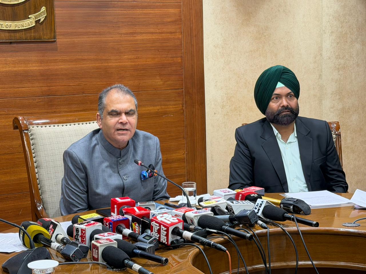 शहरी निकायों में तेज़ मंजूरियाँ और मिशन-मोड विकास: 3 हफ्तों में 1100 में से 900 प्रस्ताव क्लियर – संजीव अरोड़ा