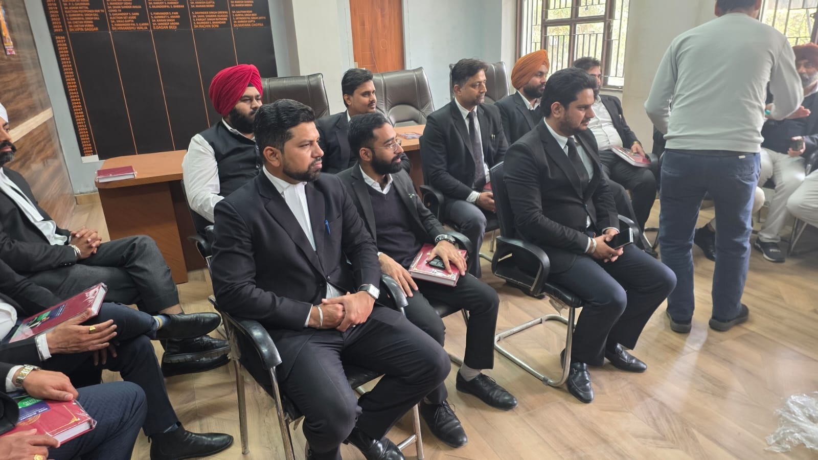 DBA लुधियाना के मुद्दों पर मंथन, पूर्व एडवोकेट जनरल डॉ. अनमोल रतन सिद्धू से मिले DBA सदस्य