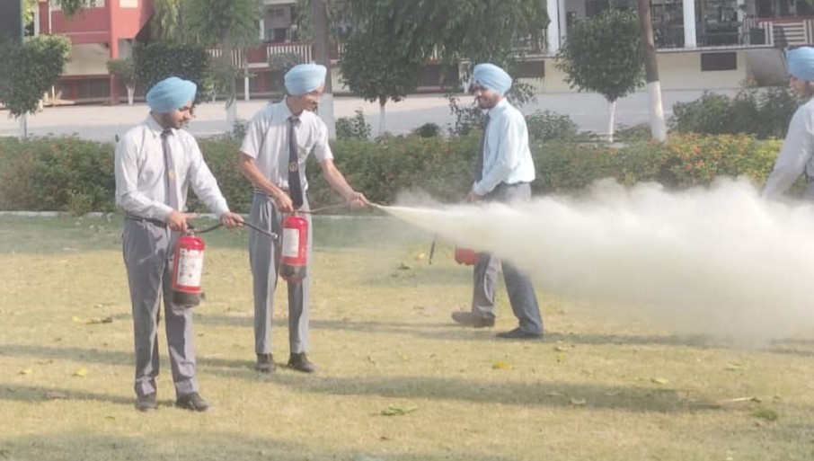 Jagraon: ​जीएचजी अकादमी में गूँजा सुरक्षा का मंत्र