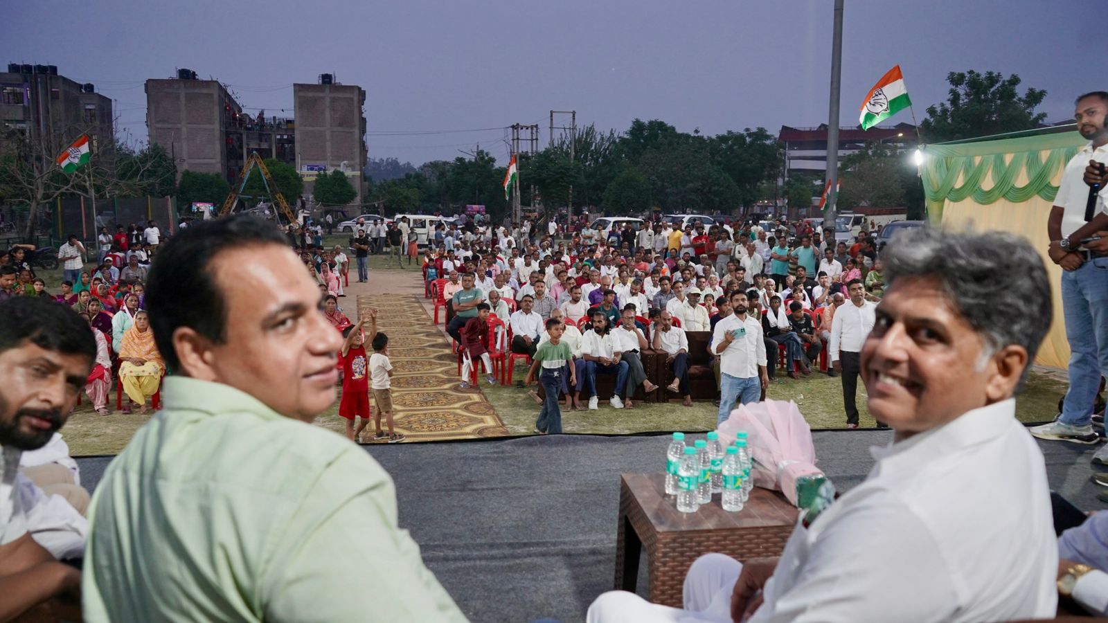 Chandigarh: चंडीगढ़ प्रदेश कांग्रेस ने कीं जनसभाएं, मेयर को उनके ही वार्ड में घेरा