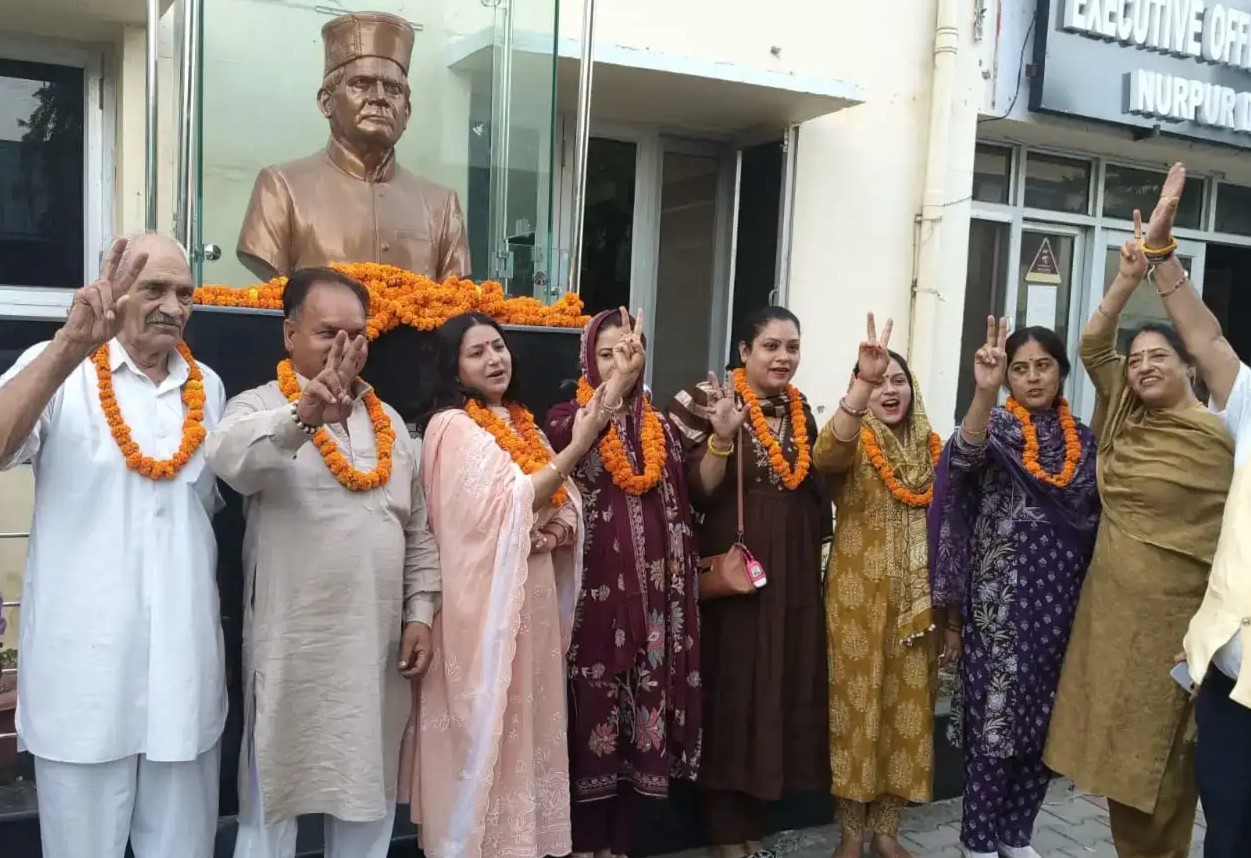 Shimla: हिमाचल निकाय चुनाव में भाजपा का प्रदर्शन बेहतर, कांग्रेस पंचायतों में आगे