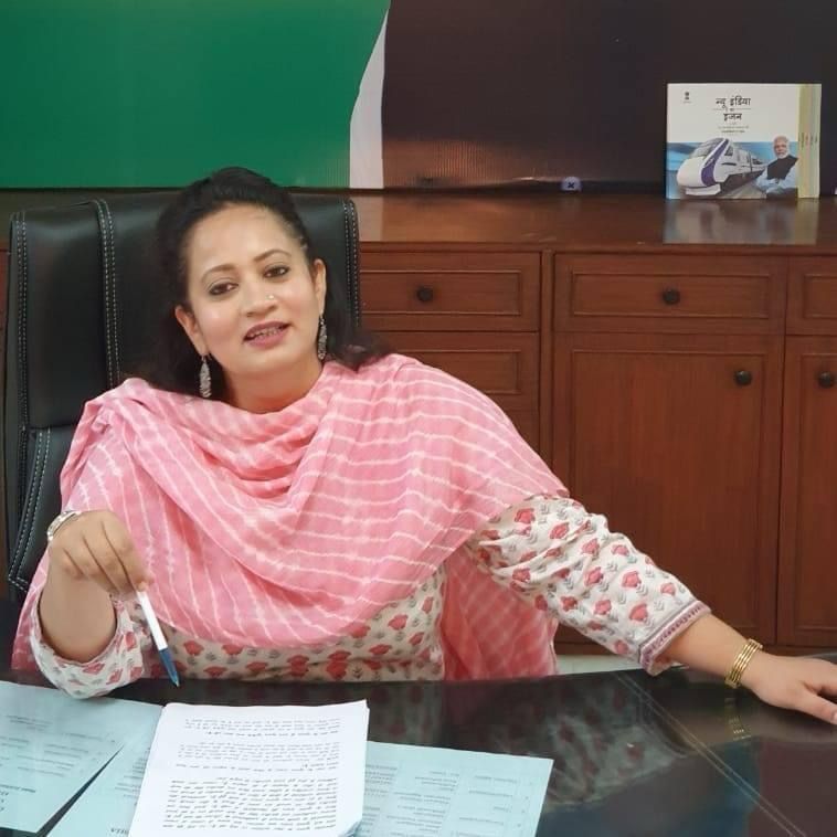Narnaul: अटेली सीएचसी में सुविधाएं होंगी अपग्रेड, आरती सिंह राव का ऐलान