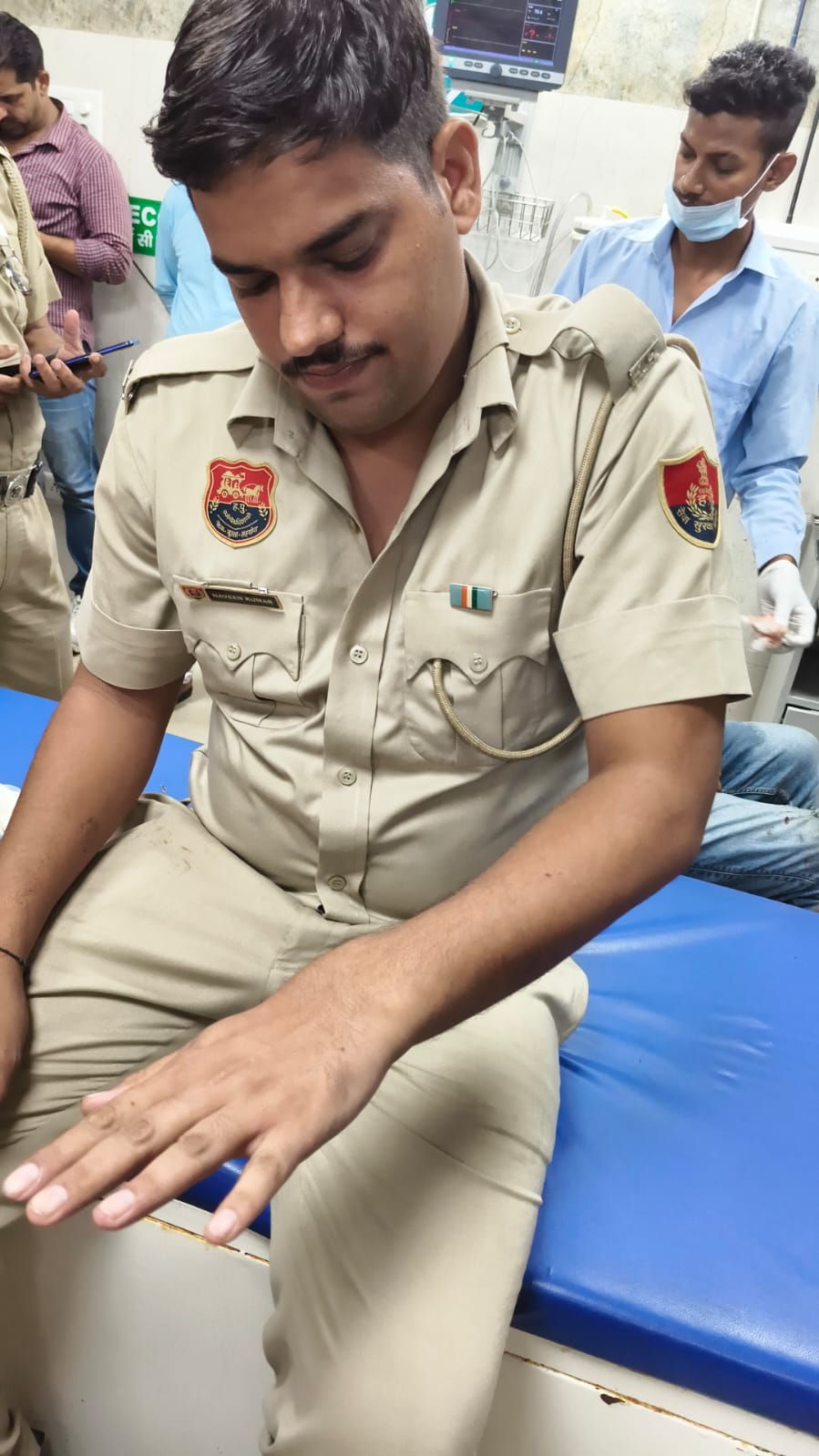 Lalru: पंजोखरा विवाद में गरमाया माहौल, हाईवे पर उतरी सिख संगत; पथराव-झड़प के बीच पुलिस ने छोड़ी आंसू गैस