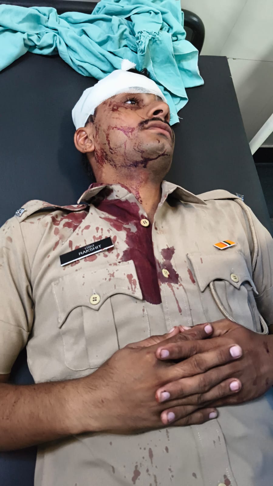 Lalru: पंजोखरा विवाद में गरमाया माहौल, हाईवे पर उतरी सिख संगत; पथराव-झड़प के बीच पुलिस ने छोड़ी आंसू गैस