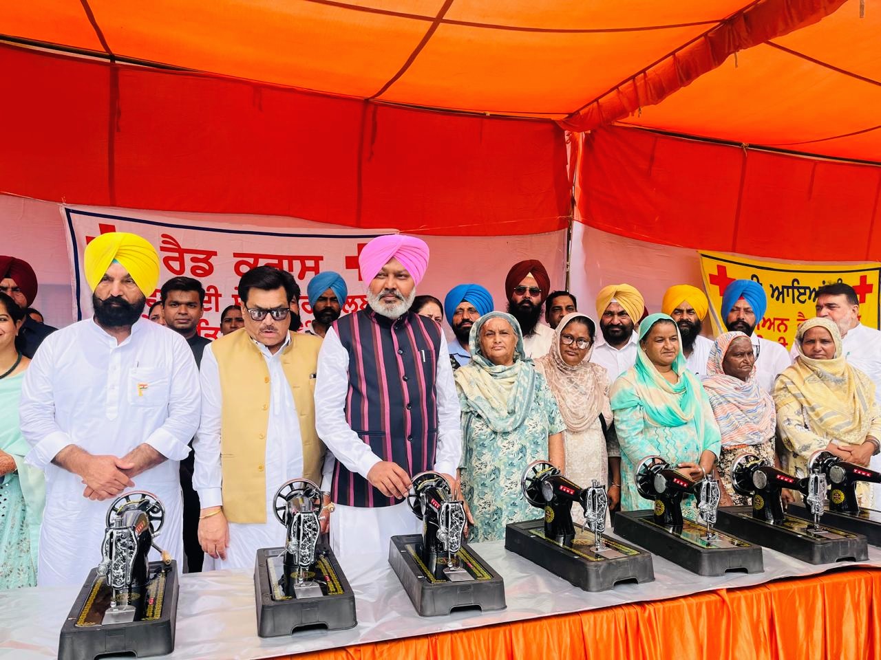 Chandigarh: लुधियाना में तिरंगा फहराकर बोले वित्त मंत्री चीमा, शहीदों के सपनों का पंजाब बना रही मान सरकार