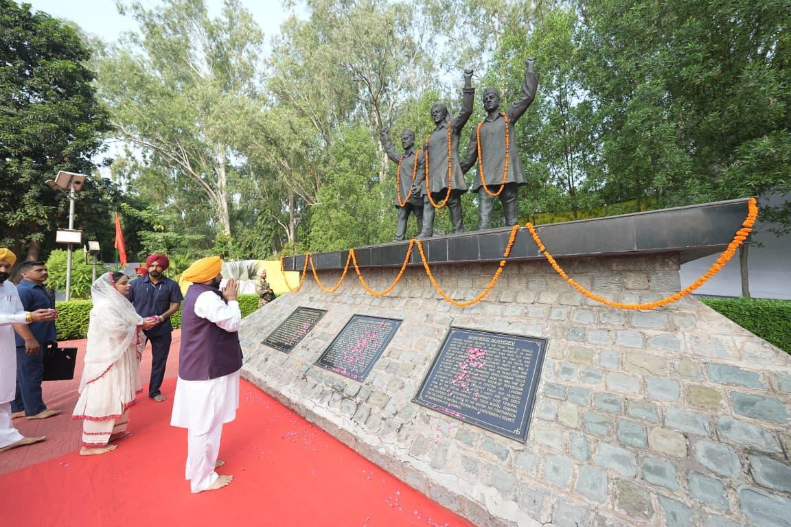 Hussainiwala: हुसैनीवाला में 24.99 करोड़ का हेरिटेज कॉम्प्लेक्स बनेगा, शहीदों की विरासत को मिलेगा नया स्वरूप: मुख्यमंत्री भगवंत सिंह मान