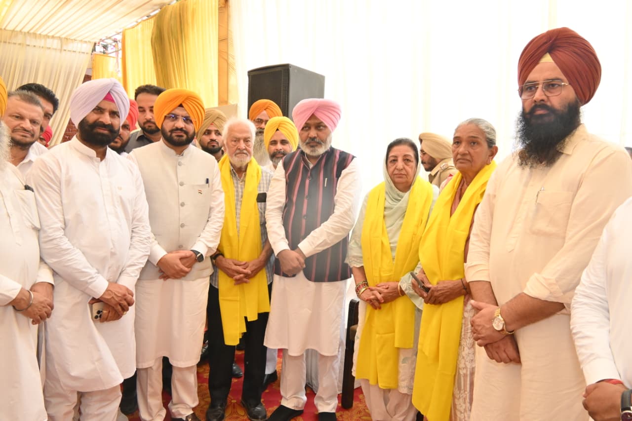 Chandigarh: गोवा की आजादी के नायक शहीद करनैल सिंह ईसड़ू को नमन, युवाओं से बलिदान से प्रेरणा लेने की अपील : श्री हरपाल सिंह चीमा